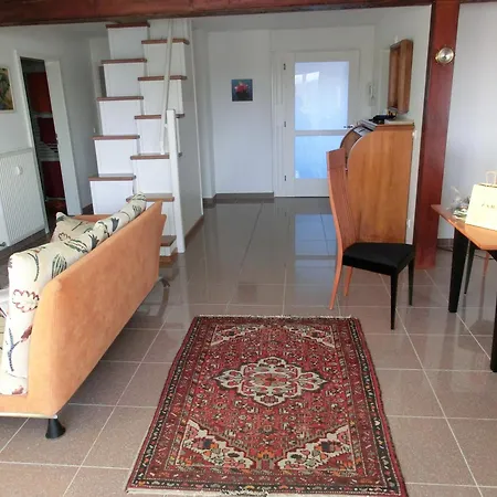 Auf Wassergrundstueck Apartman